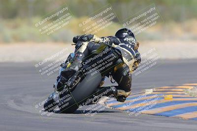 media/Sep-25-2023-Moto Forza (Mon) [[81ffa65e0a]]/A Group/Session 4 (Turn 2 Backside)/